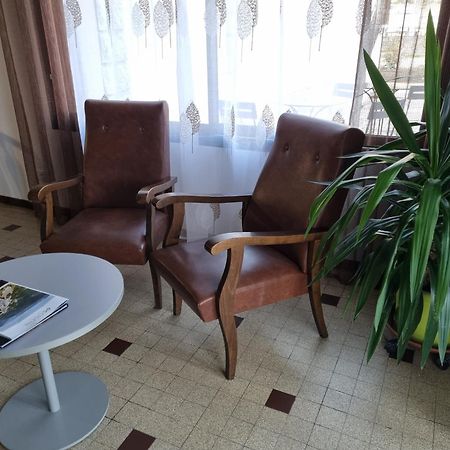 Au Pont De La Gineze Bed and Breakfast Barjac  Εξωτερικό φωτογραφία