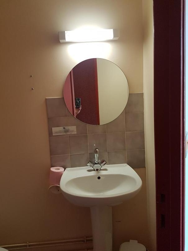Au Pont De La Gineze Bed and Breakfast Barjac  Εξωτερικό φωτογραφία