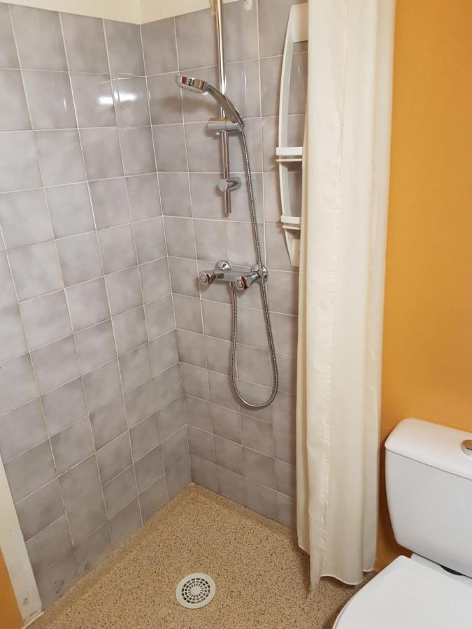 Au Pont De La Gineze Bed and Breakfast Barjac  Εξωτερικό φωτογραφία