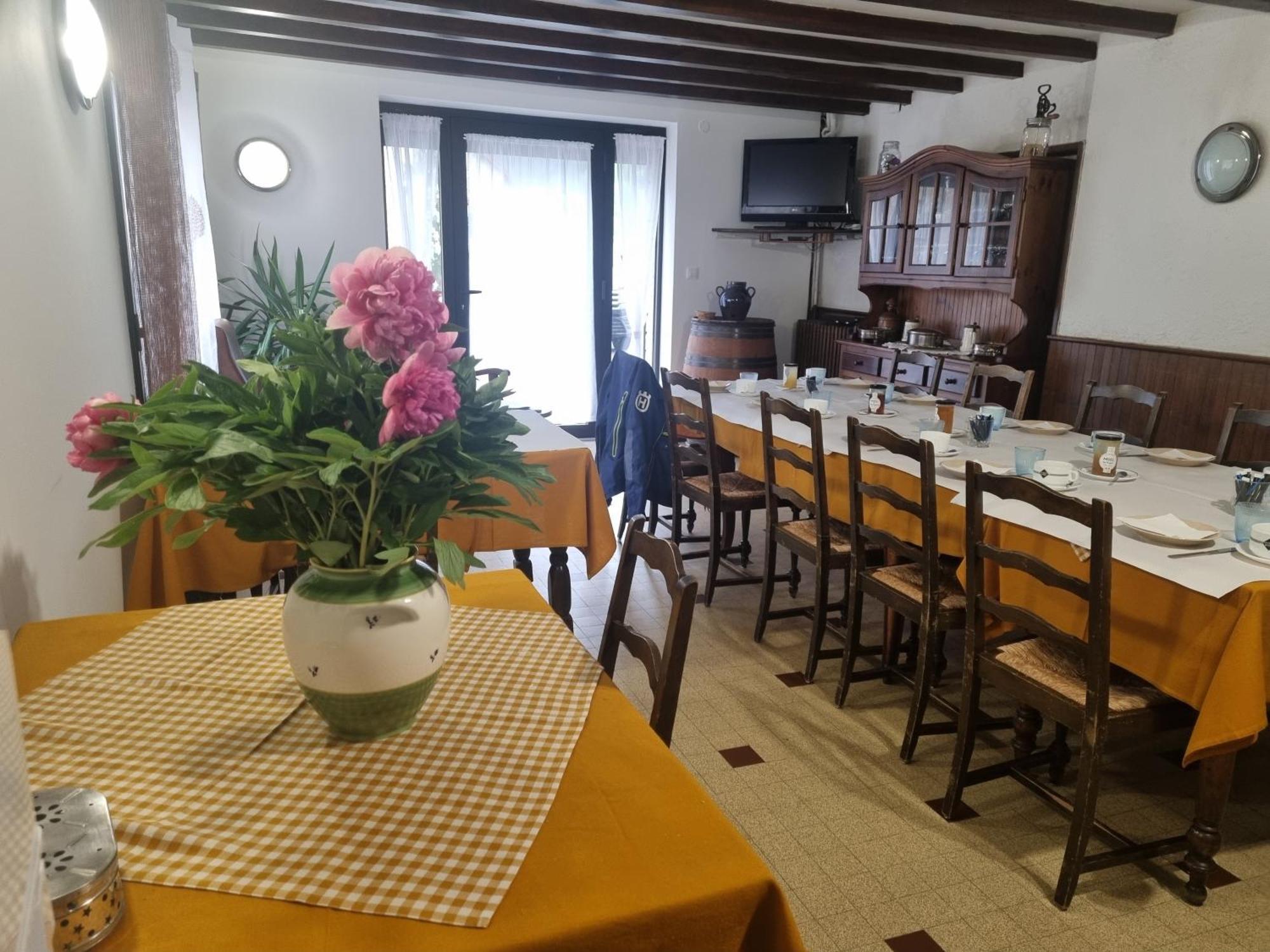 Au Pont De La Gineze Bed and Breakfast Barjac  Εξωτερικό φωτογραφία